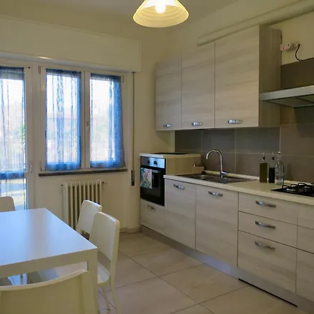 Lily House Apartament *