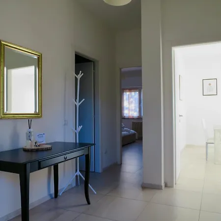 Apartament Lily House *