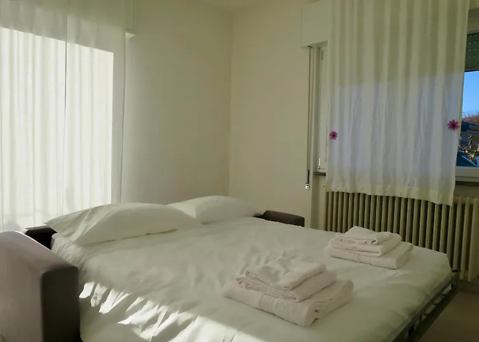 Lily House لووِنو